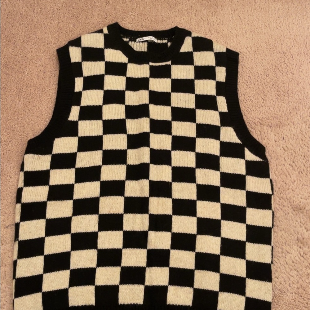 Zara Monochrome Checkered Knit Top